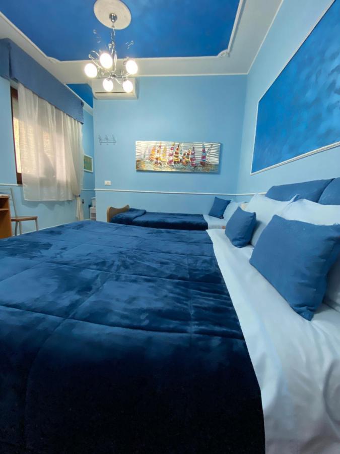 Hotel La Dea Hestia à Bosa Extérieur photo